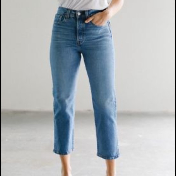 LEVI'S WEDGIE STRAIGHT - Picture 1 of 8